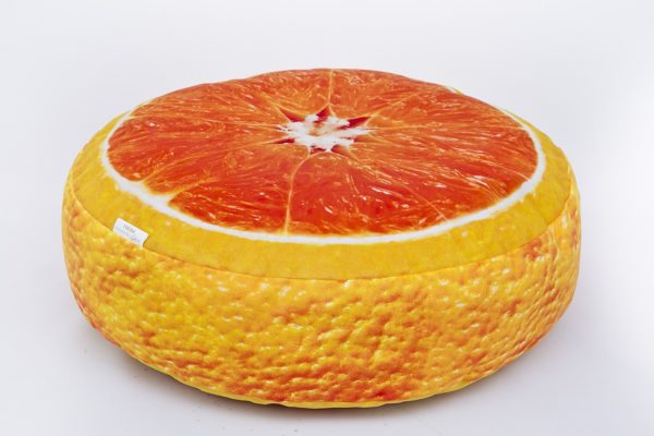 Okrągła poduszka dekoracyjna pomarańcza.